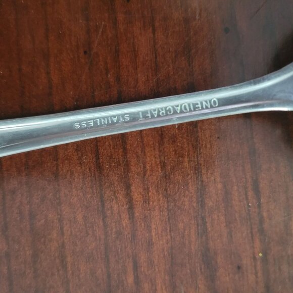 OneidaCraft Stainless Steel Tablepoons 6.25" Set Of 4 - Picture 4 of 6